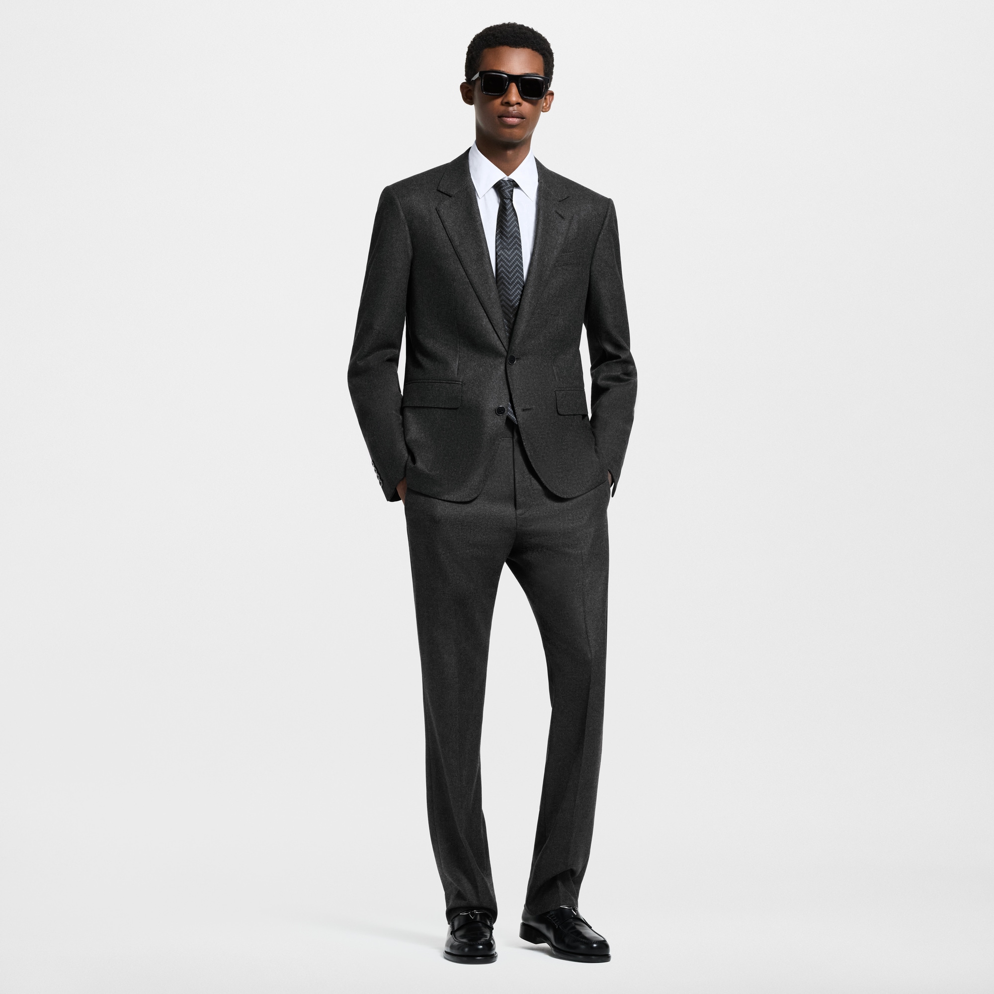 LOUIS VUITTON TAILOR MADE ルイ ヴィトン スーツ 46 Tailoring - Men Luxury Collection | LOUIS VUITTON
